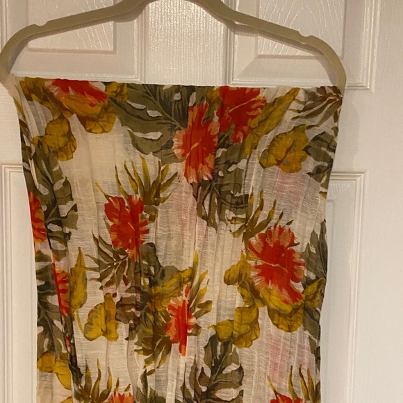 Floral Print Sheer Scarf - Picture 4 of 7